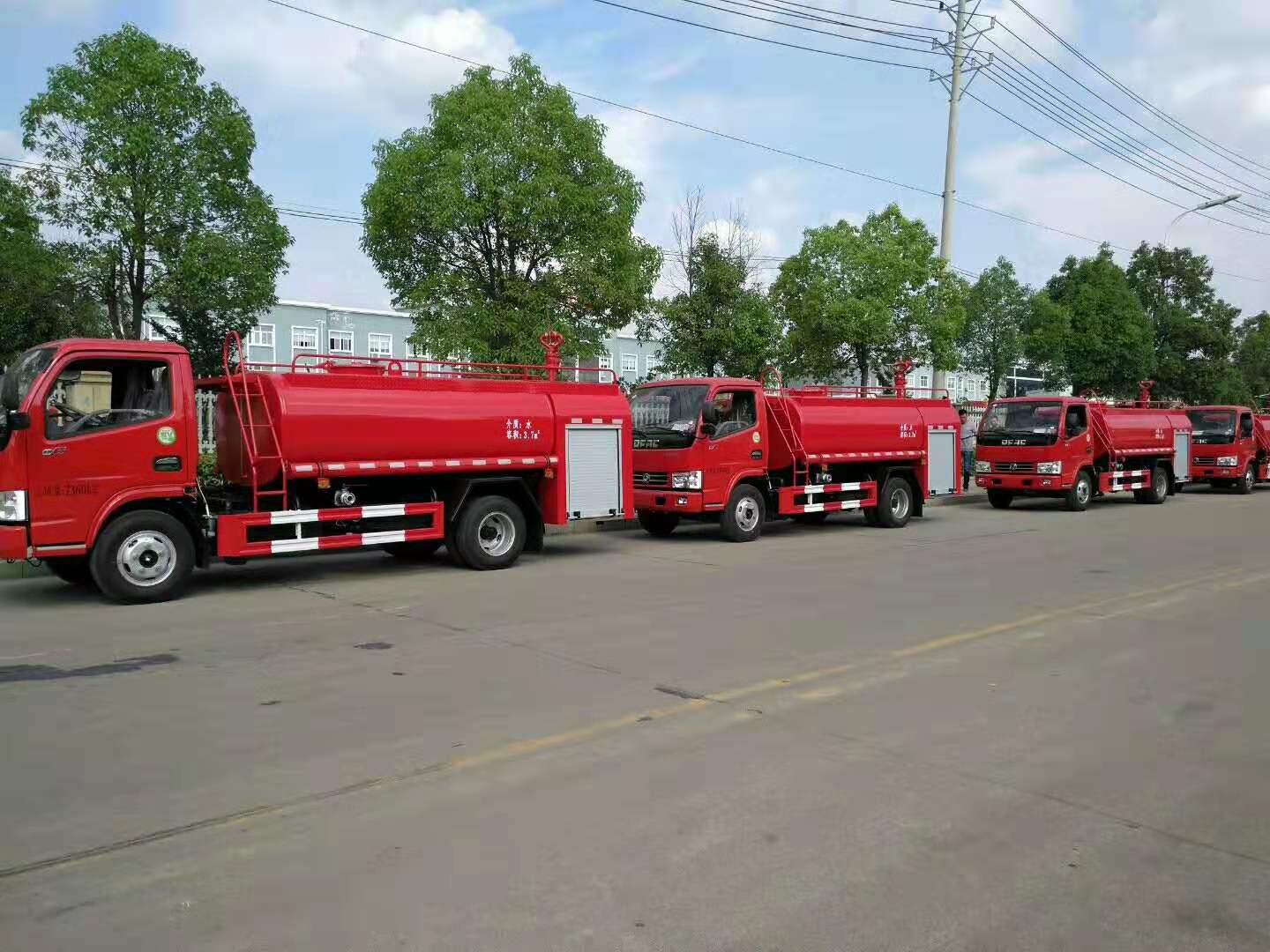 東風(fēng)5噸消防灑水車